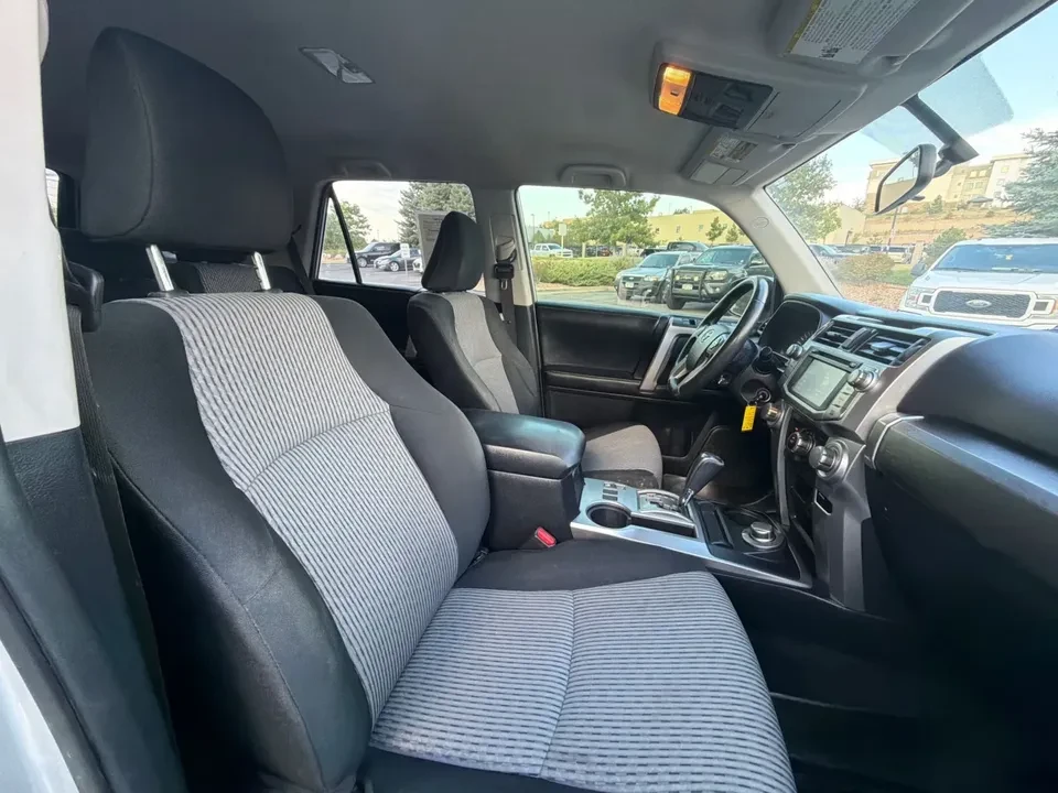 2014 Toyota 4Runner 5th Gen - Image 11 of 20