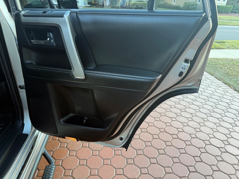 2014 Toyota 4Runner 5th Gen - Image 18 of 21