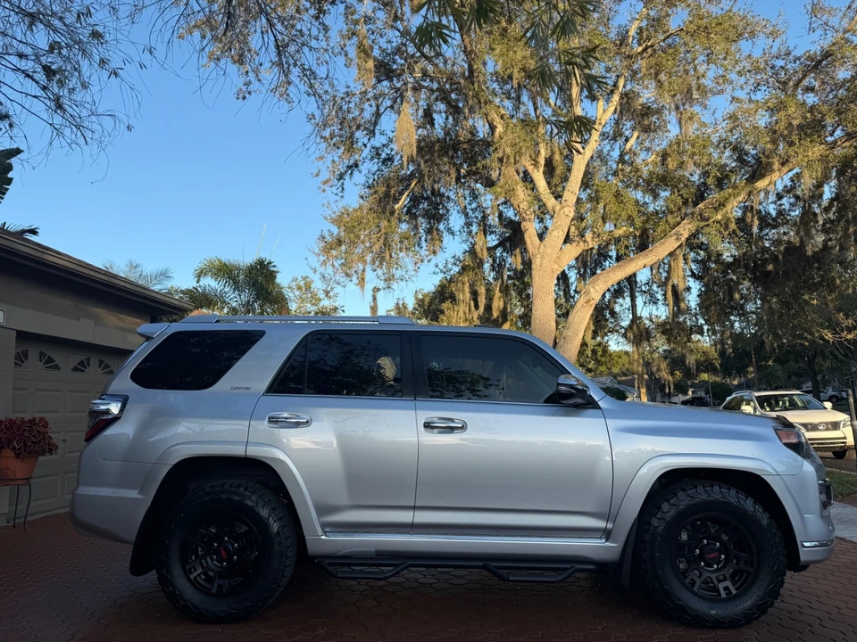 2014 Toyota 4Runner 5th Gen - Image 2 of 21