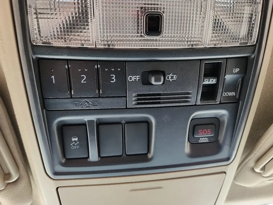 2014 Toyota 4Runner 5th Gen - Image 15 of 19