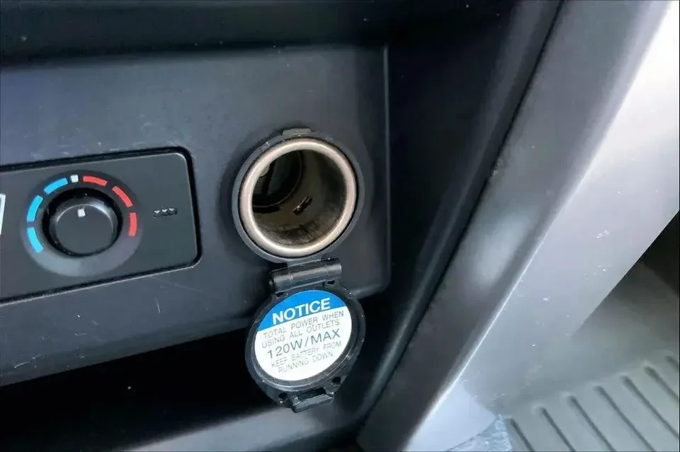 2014 Toyota 4Runner 5th Gen - Image 13 of 14