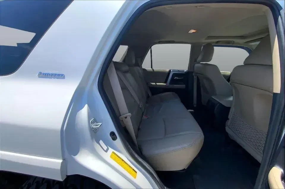 2014 Toyota 4Runner 5th Gen - Image 7 of 14