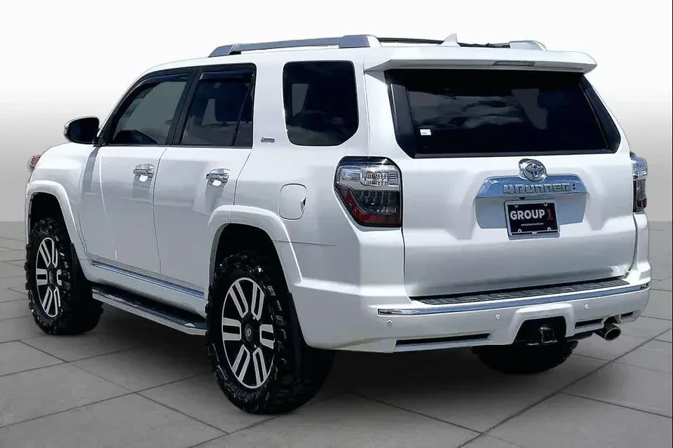 2014 Toyota 4Runner 5th Gen - Image 4 of 14