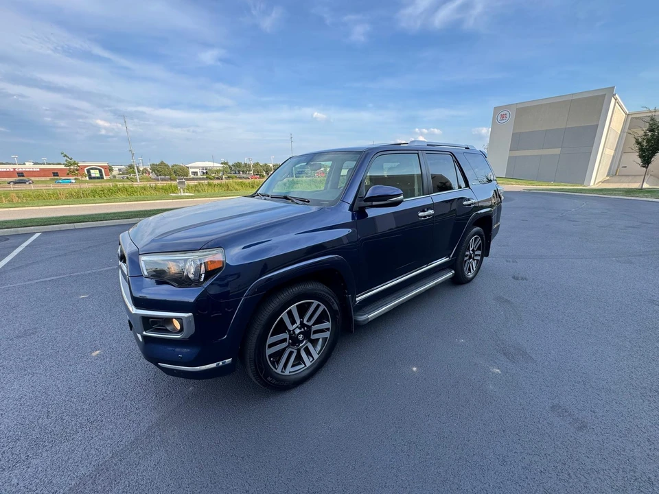 2014 Toyota 4Runner 5th Gen - Image 3 of 31