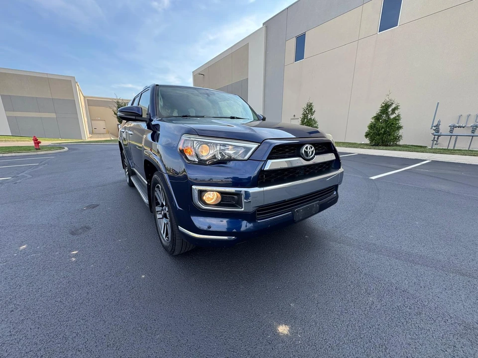 2014 Toyota 4Runner 5th Gen - Image 8 of 31