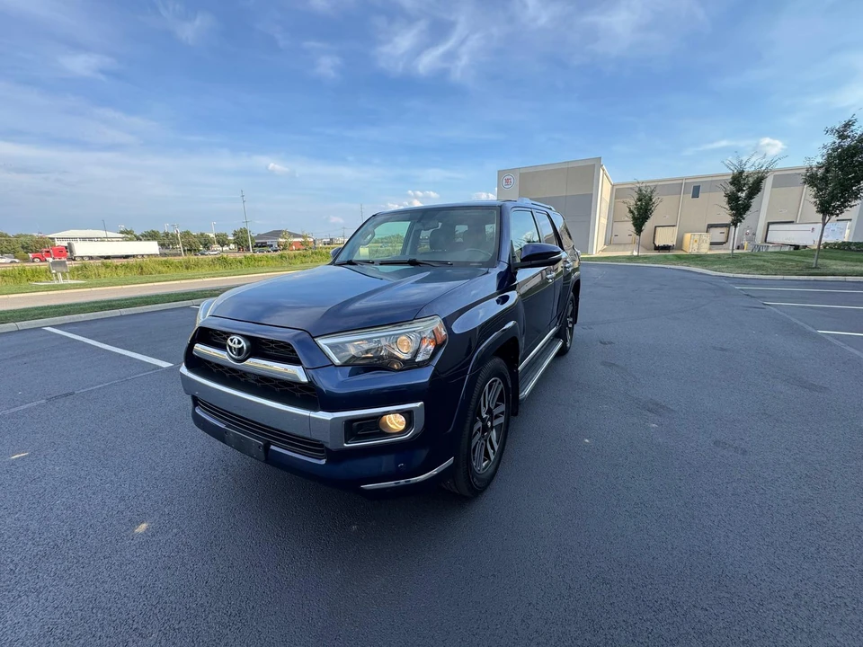 2014 Toyota 4Runner 5th Gen - Image 5 of 31