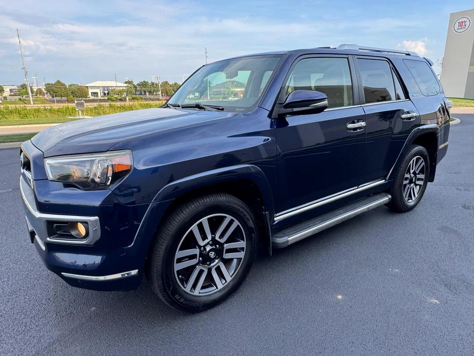 2014 Toyota 4Runner 5th Gen - Image 2 of 31
