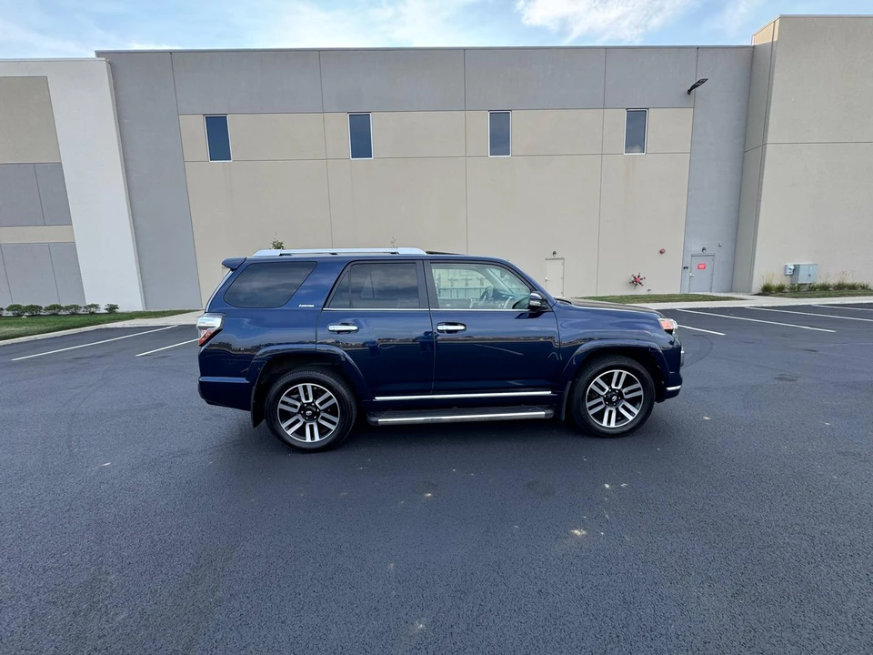 2014 Toyota 4Runner 5th Gen - Image 12 of 31