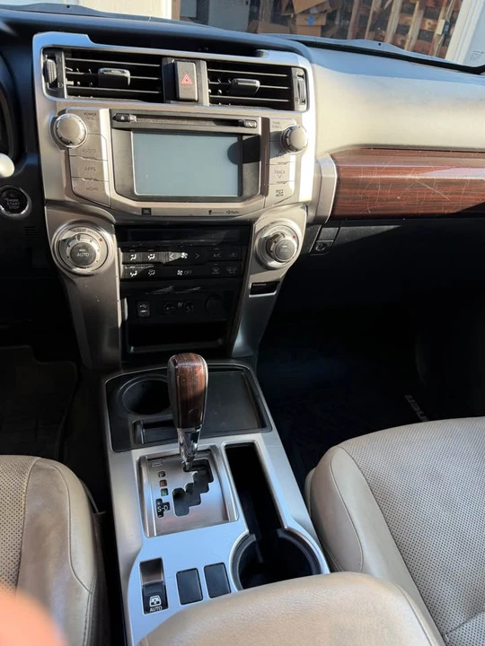 2014 Toyota 4Runner 5th Gen - Image 5 of 9