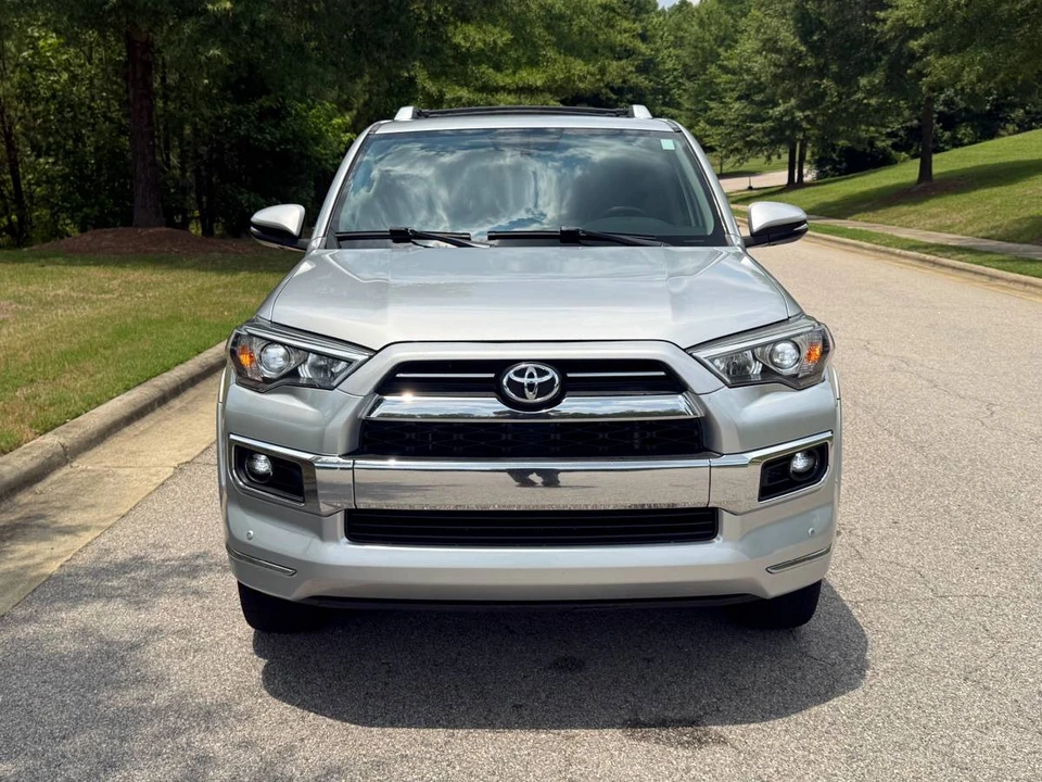 2014 Toyota 4Runner 5th Gen - Image 5 of 13