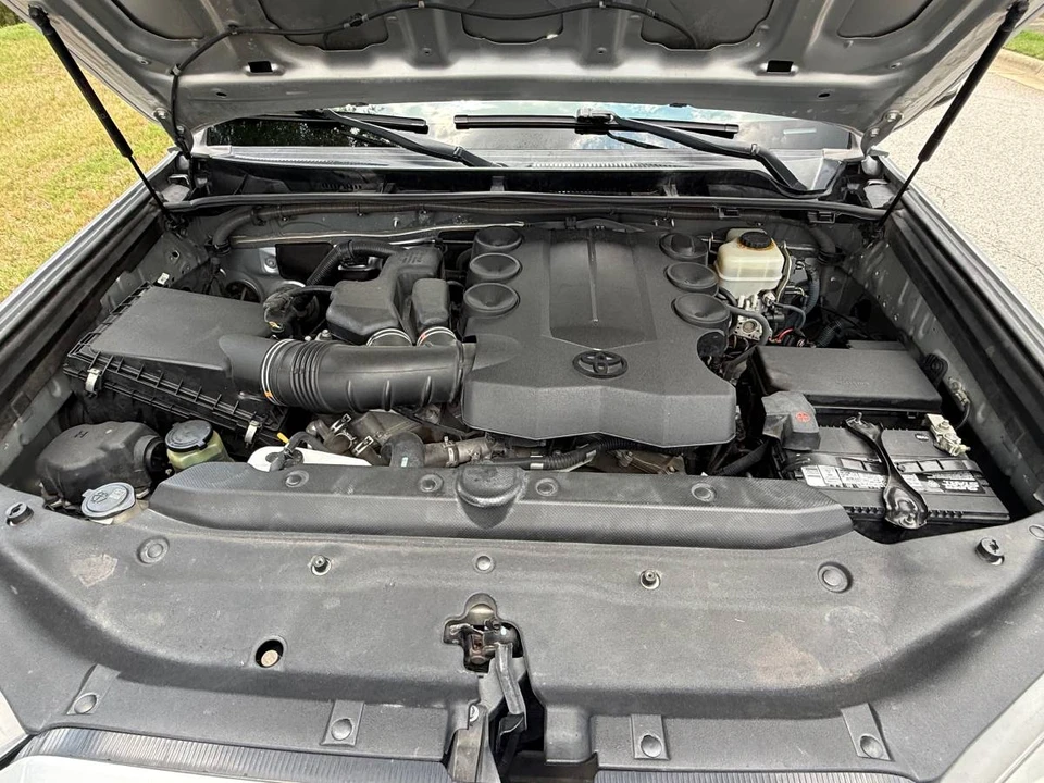 2014 Toyota 4Runner 5th Gen - Image 12 of 13