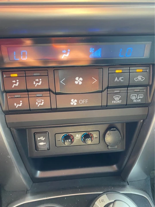 2014 Toyota 4Runner 5th Gen - Image 17 of 20