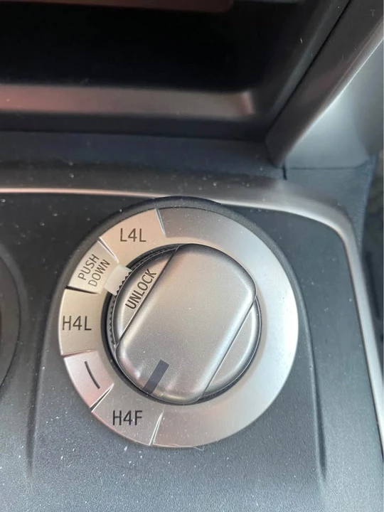 2014 Toyota 4Runner 5th Gen - Image 18 of 20