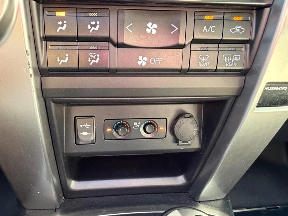 2014 Toyota 4Runner 5th Gen - Image 18 of 31