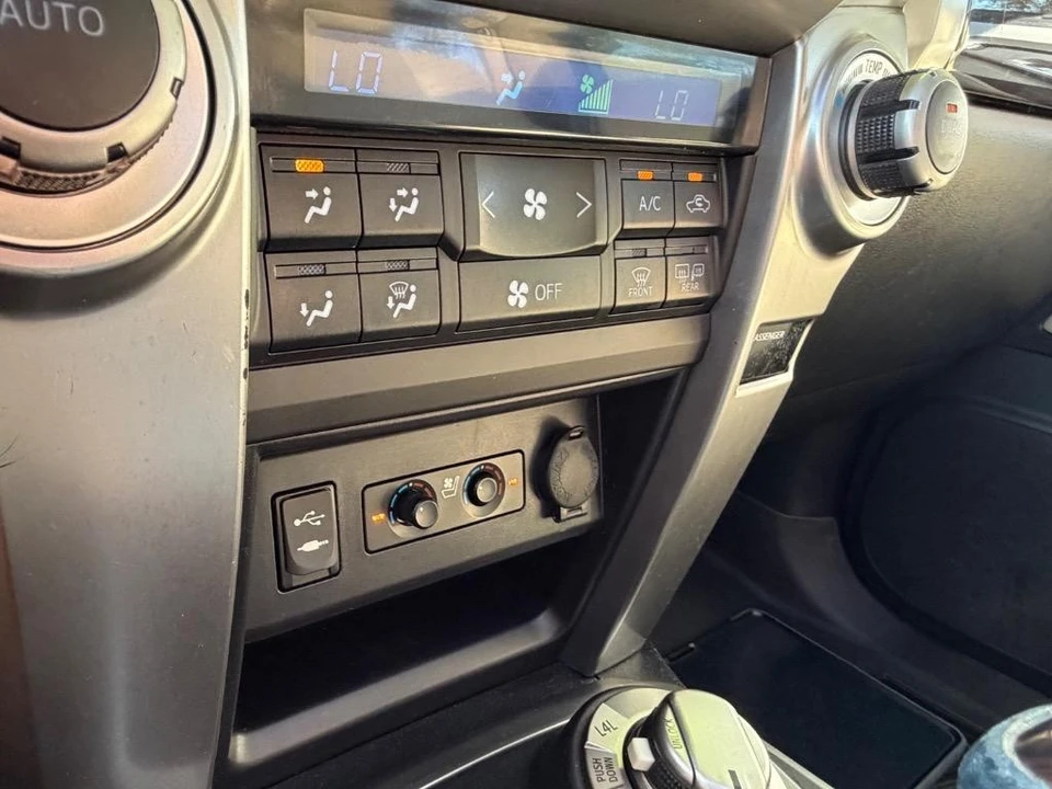 2014 Toyota 4Runner 5th Gen - Image 17 of 31