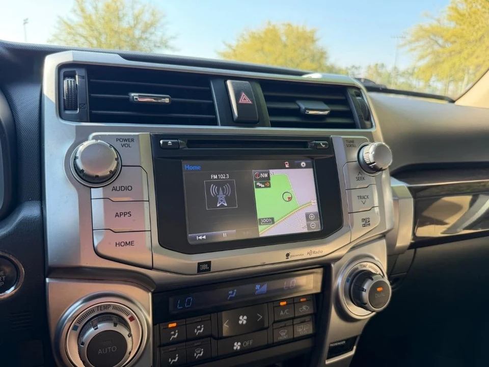 2014 Toyota 4Runner 5th Gen - Image 15 of 31