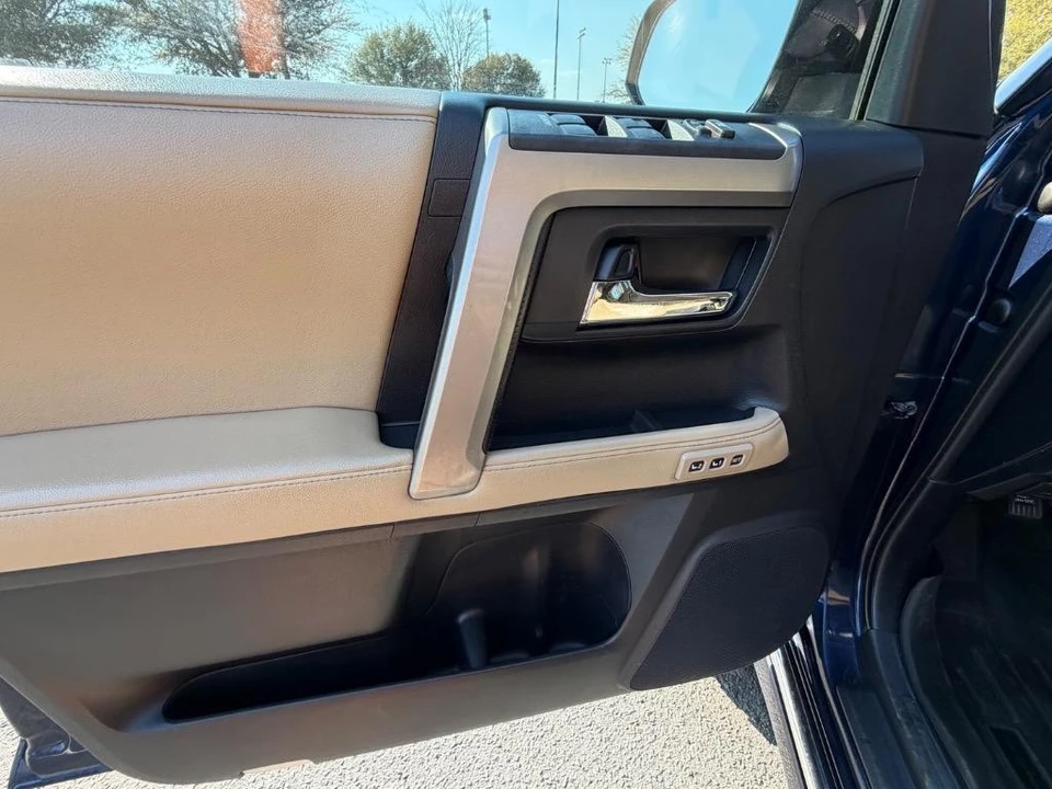 2014 Toyota 4Runner 5th Gen - Image 5 of 31