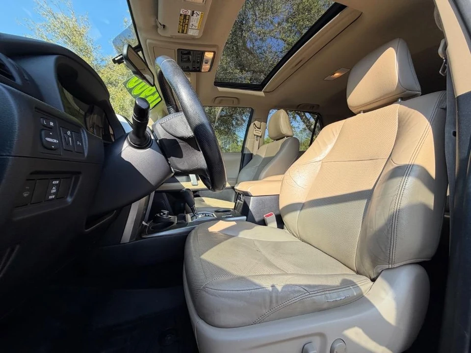 2014 Toyota 4Runner 5th Gen - Image 7 of 31