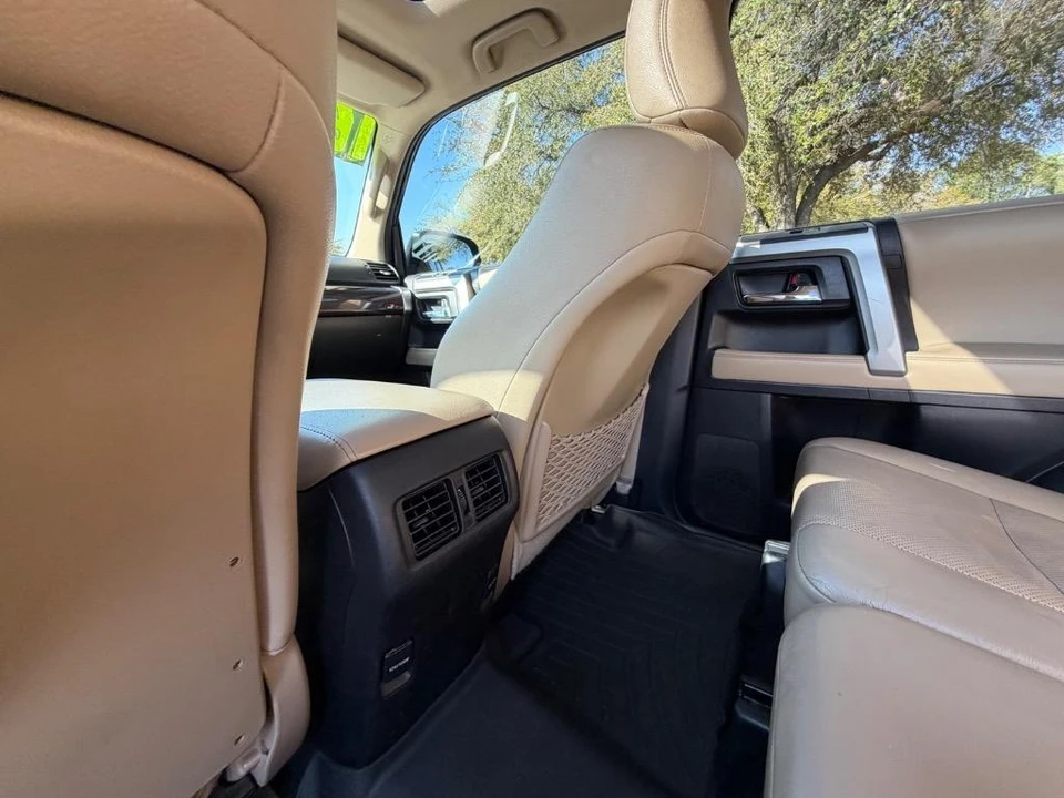 2014 Toyota 4Runner 5th Gen - Image 27 of 31