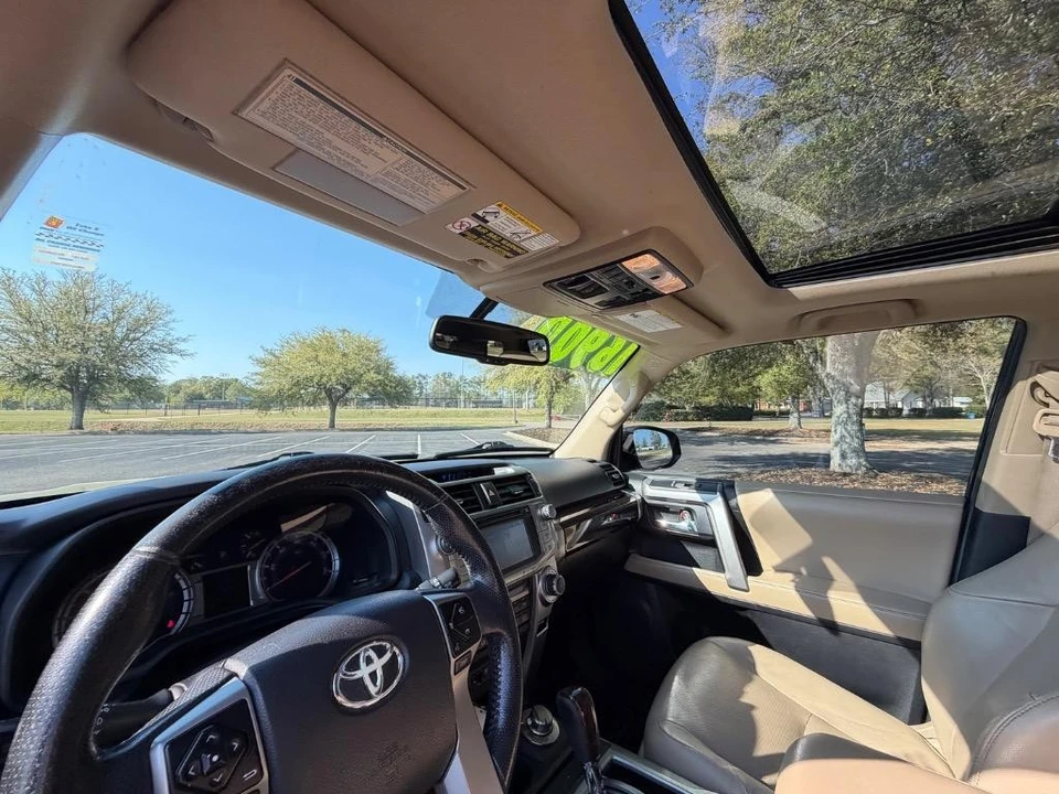2014 Toyota 4Runner 5th Gen - Image 11 of 31