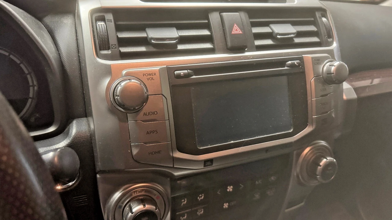 2014 Toyota 4Runner 5th Gen - Image 11 of 21