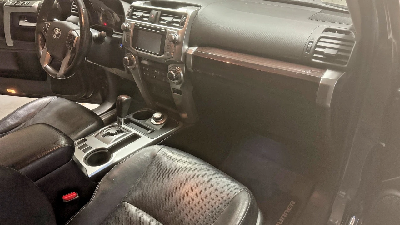 2014 Toyota 4Runner 5th Gen - Image 14 of 21