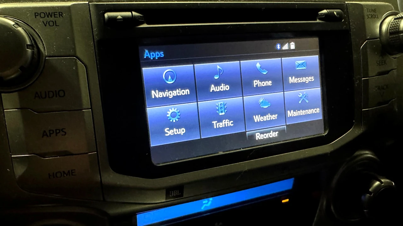 2014 Toyota 4Runner 5th Gen - Image 18 of 21