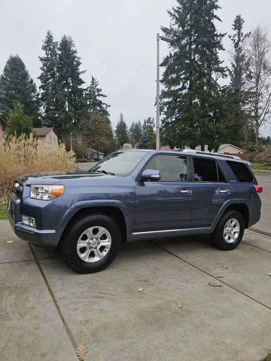 2014 Toyota 4Runner 5th Gen - Image 4 of 9