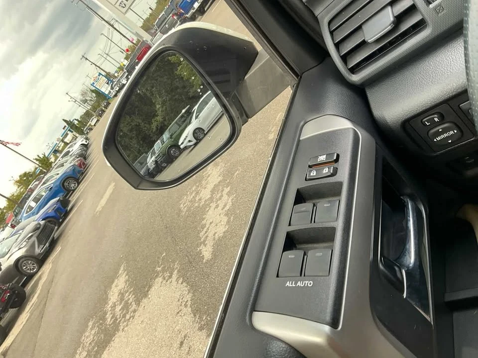 2014 Toyota 4Runner 5th Gen - Image 17 of 20