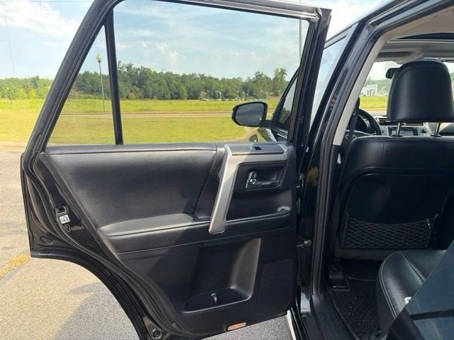 2014 Toyota 4Runner 5th Gen - Image 5 of 20