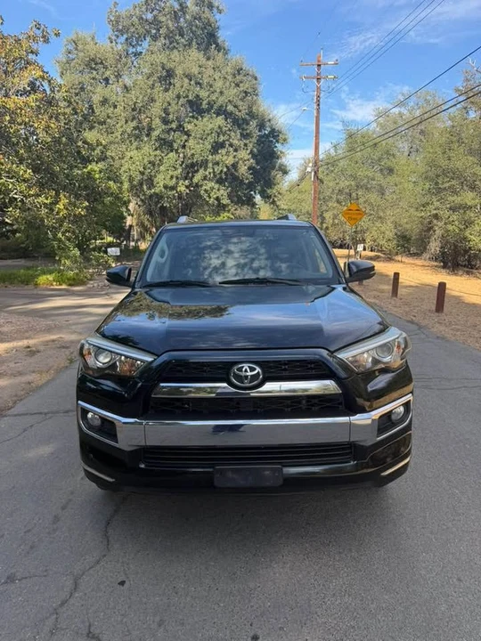 2014 Toyota 4Runner 5th Gen - Image 5 of 10