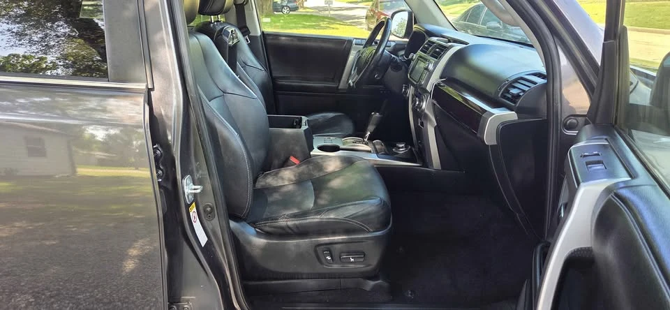 2014 Toyota 4Runner 5th Gen - Image 5 of 15