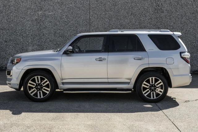 2014 Toyota 4Runner 5th Gen - Image 11 of 21