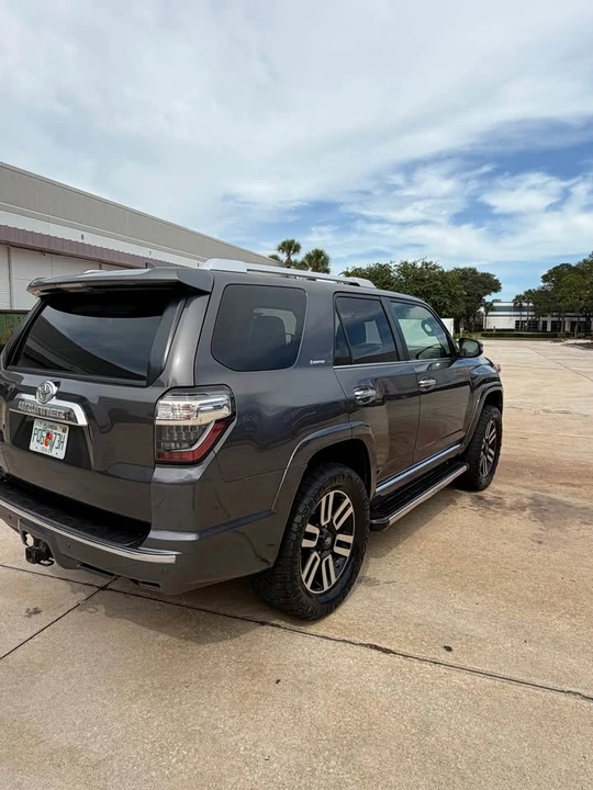 2014 Toyota 4Runner 5th Gen - Image 7 of 15