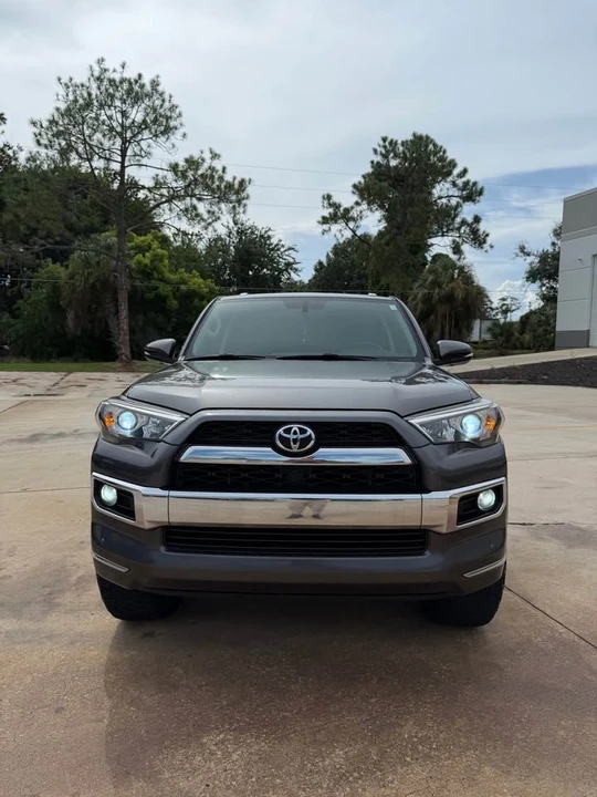 2014 Toyota 4Runner 5th Gen - Image 5 of 15