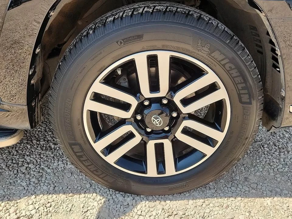 2014 Toyota 4Runner 5th Gen - Image 7 of 17