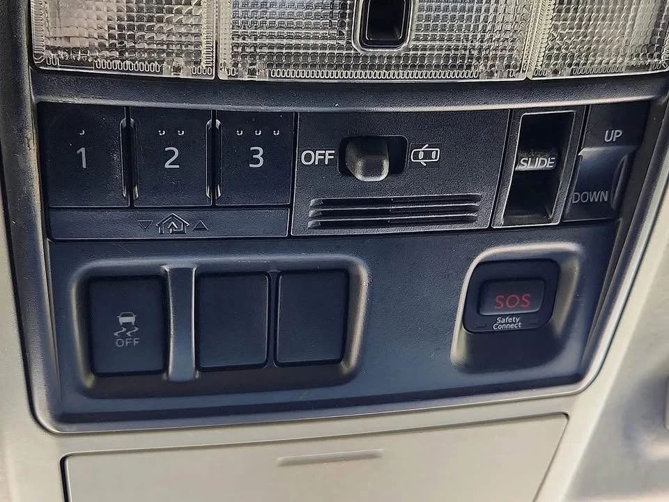 2014 Toyota 4Runner 5th Gen - Image 16 of 17