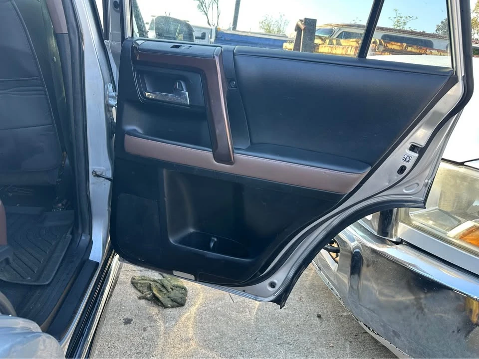 2014 Toyota 4Runner 5th Gen - Image 10 of 20