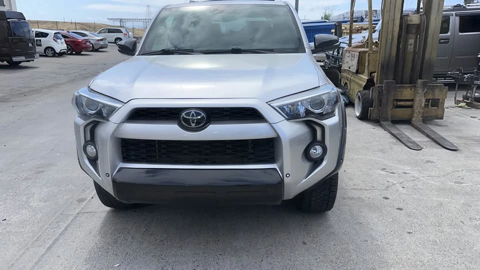 2014 Toyota 4Runner 5th Gen - Image 2 of 20