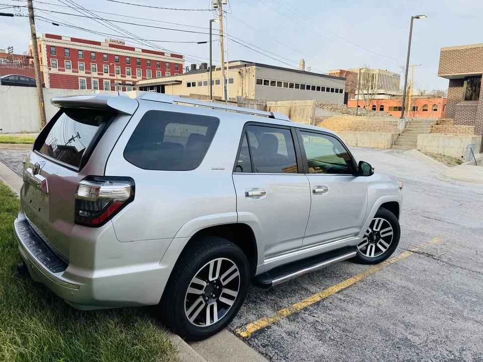 2014 Toyota 4Runner 5th Gen - Image 4 of 17