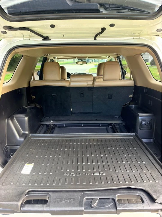 2014 Toyota 4Runner 5th Gen - Image 11 of 15