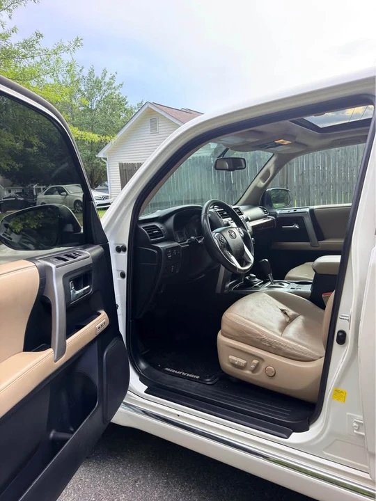 2014 Toyota 4Runner 5th Gen - Image 5 of 15