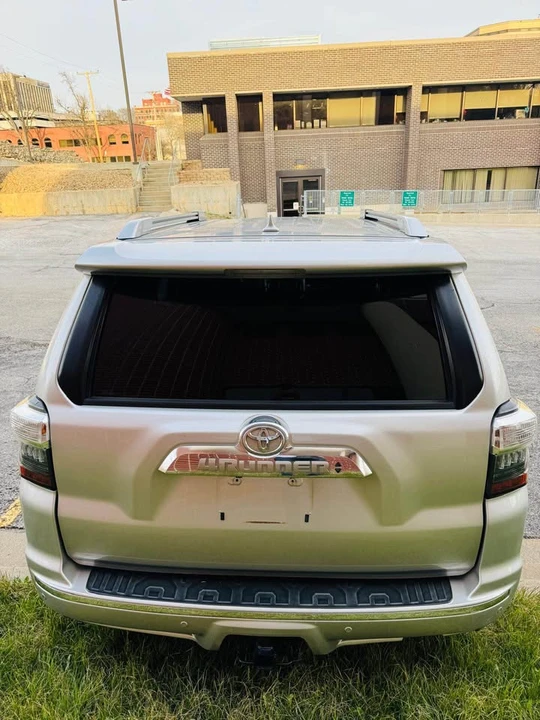 2014 Toyota 4Runner 5th Gen - Image 8 of 20