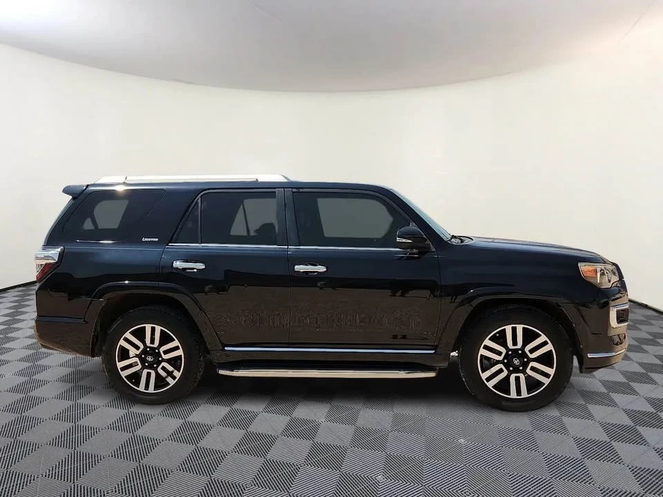 2014 Toyota 4Runner 5th Gen - Image 5 of 18