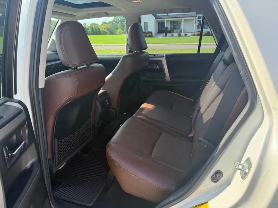 2014 Toyota 4Runner 5th Gen - Image 9 of 13