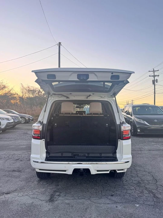 2014 Toyota 4Runner 5th Gen - Image 10 of 20