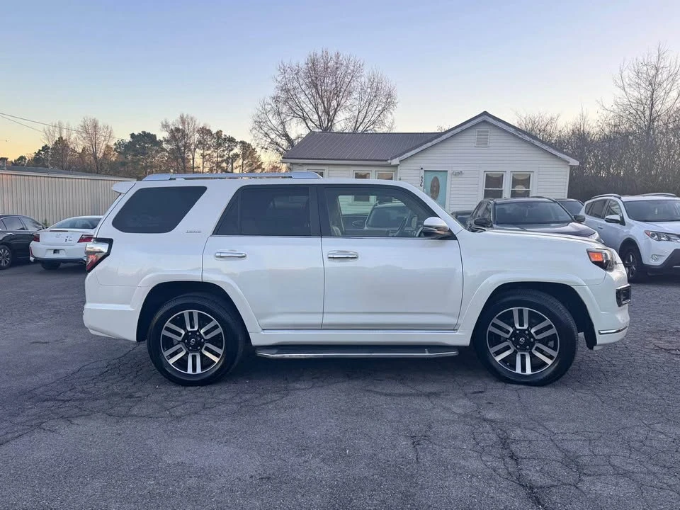 2014 Toyota 4Runner 5th Gen - Image 8 of 20