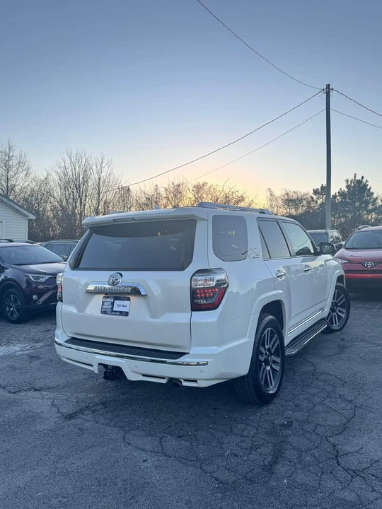 2014 Toyota 4Runner 5th Gen - Image 5 of 20