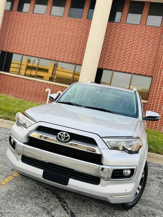 2014 Toyota 4Runner 5th Gen - Image 15 of 17