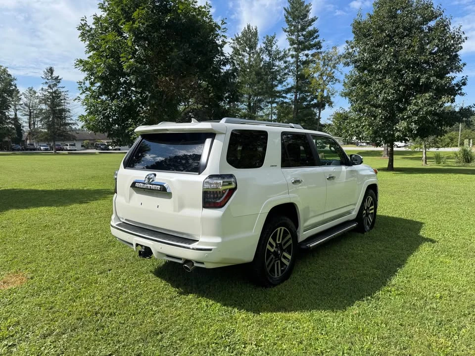 2014 Toyota 4Runner 5th Gen - Image 5 of 16